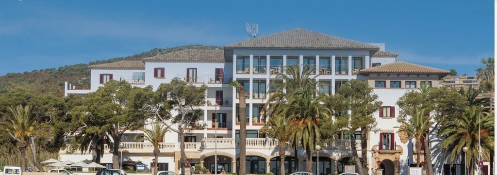 Hotel Uyal, where the NMV members would be calling home for the next few days on the tour de Mallorca.